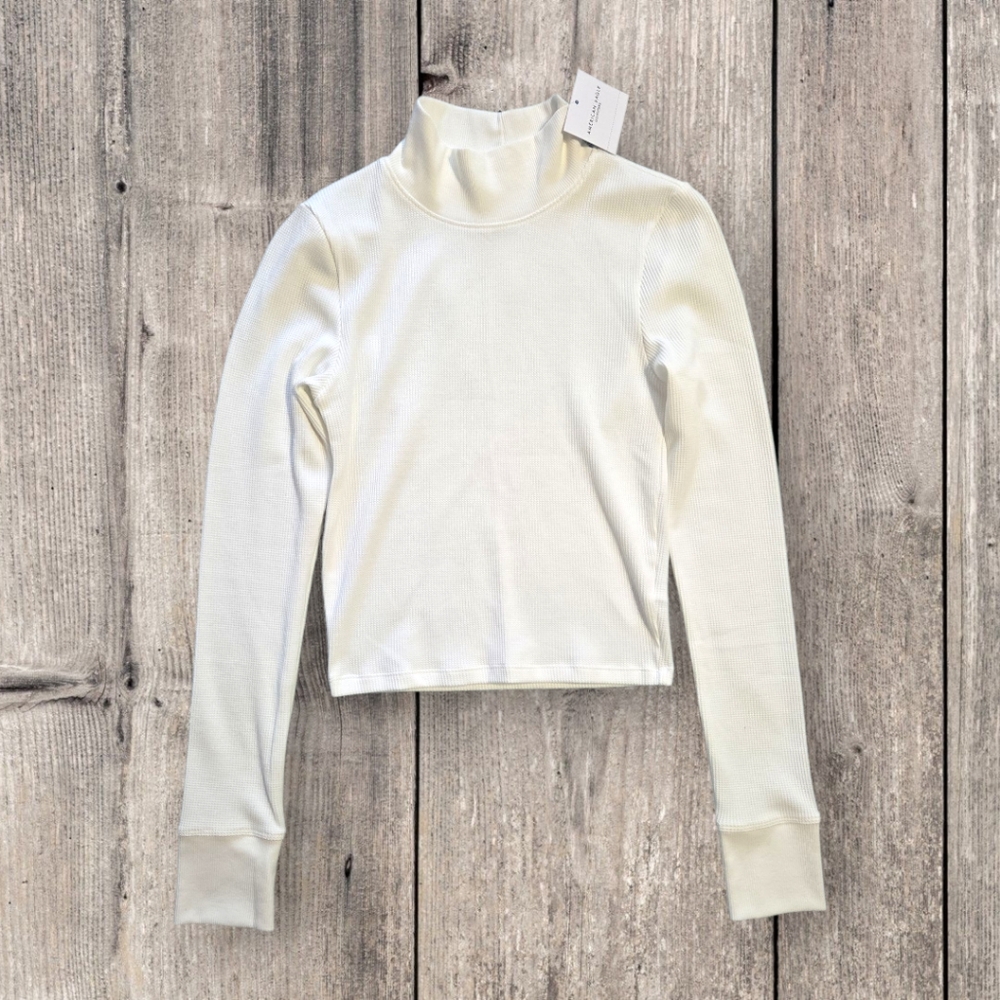 American Eagle Outfitters White Fine Knit Ribbed Fitted Long Sleeve Tee Small S